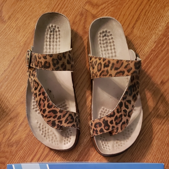 White Mountain Carly Animal Print Sandals 11-12M - Picture 1 of 4